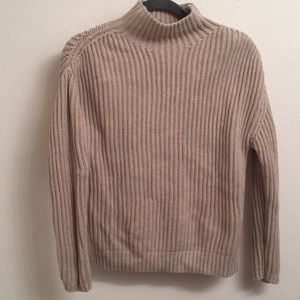 Gap cream mock neck sweater